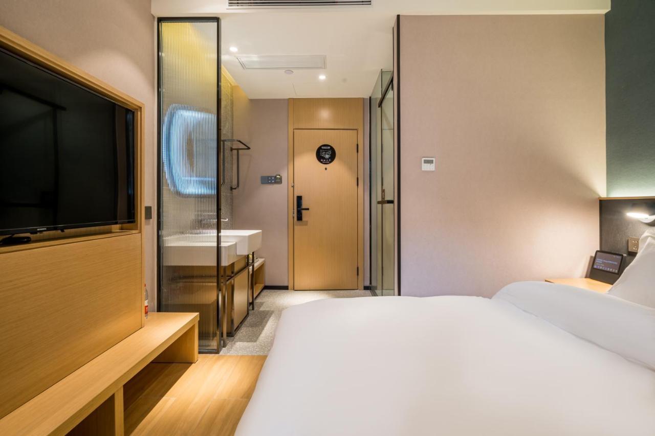 Meego Smart Select Hotel Shanghai Exterior photo