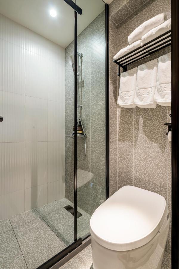 Meego Smart Select Hotel Shanghai Exterior photo